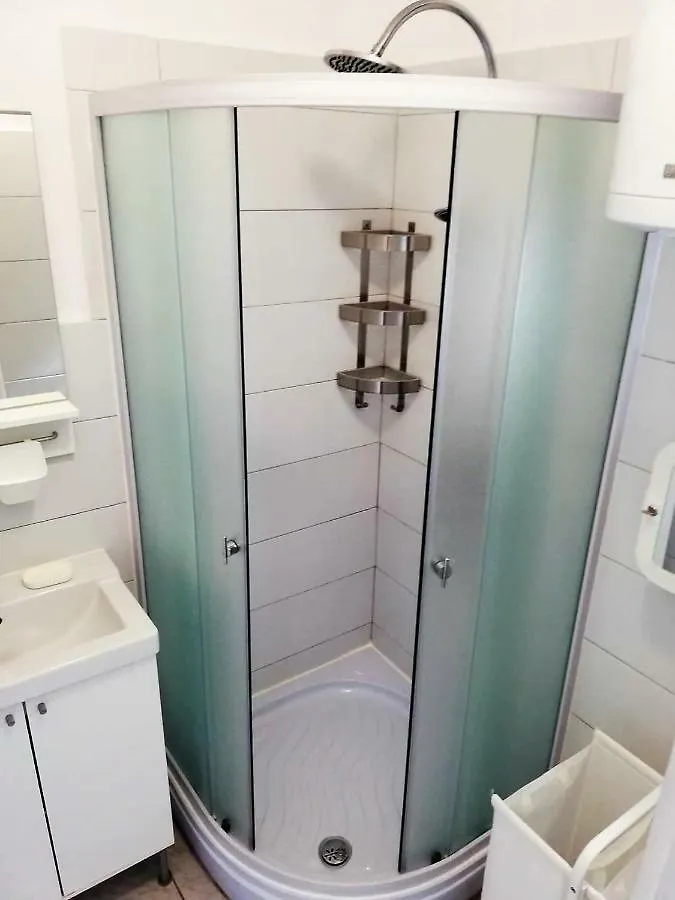 Apartment Zora Pula 0*,  Croatia