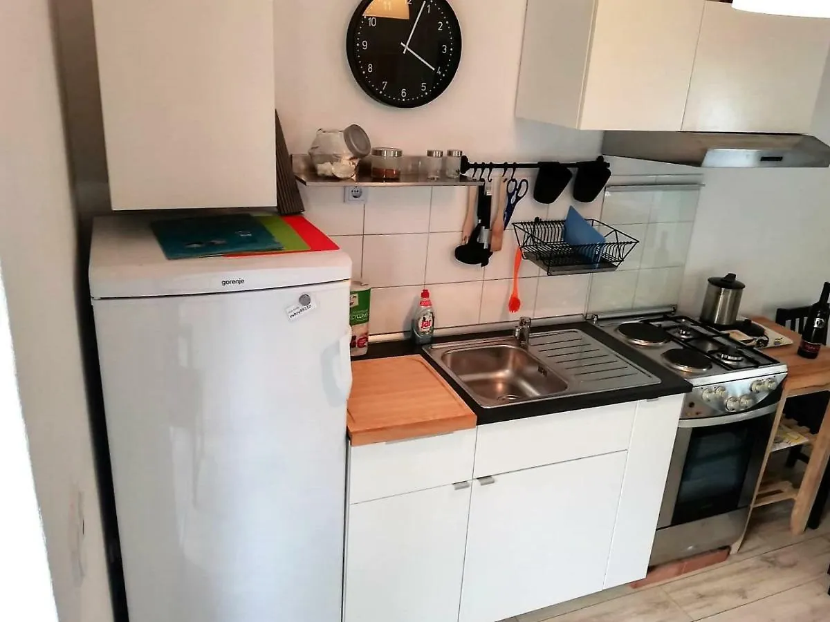 Apartment Zora Pula